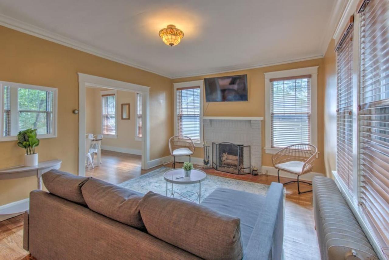 Holiday home 1927 Family Craftsman - Ideal Location *